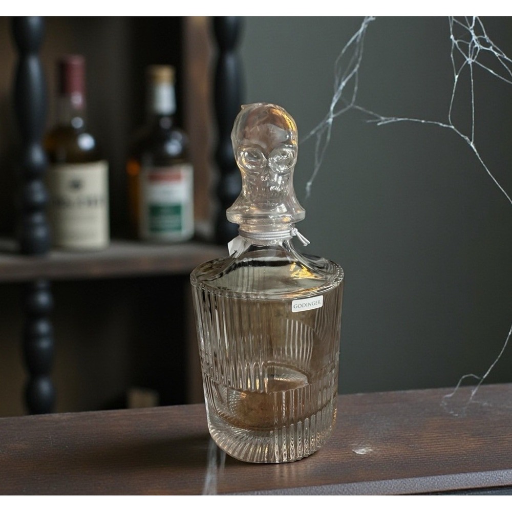 NEW Godinger Crystal Skull Whiskey Decanter Fluted Glass Art‎ Deco Lead-Free